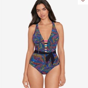 NWT Skinnydippers by Miracle Suit one-piece (size Large)